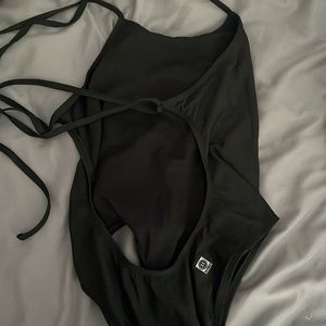 On piece black tie swim suit jolyn